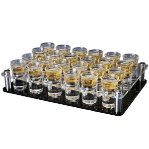 Zilveren dienblad met meerdere gevulde shotglazen, ideaal voor feestjes en evenementen.