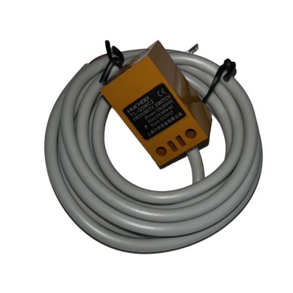 Industriële inductieve sensor met kabel, model TL-Q5MC2, voor nauwkeurige detectie en schakeling in automatisering.