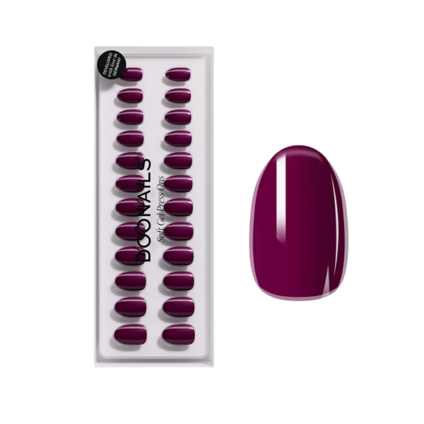 Set bordeauxrode zachte gelpress-on-nagels voor een stijlvolle look. Perfect voor elke gelegenheid, eenvoudig aan te brengen.