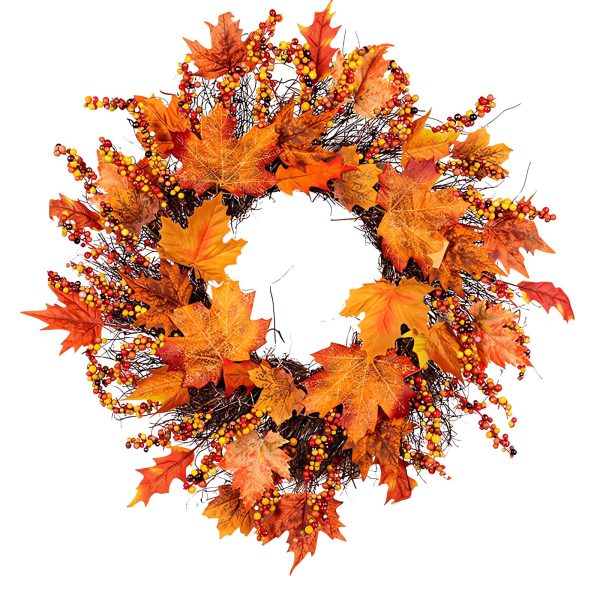 Herfstkrans met kleurrijke bladeren en bessen, perfect voor seizoensdecoratie en warme herfstambiance in huis.