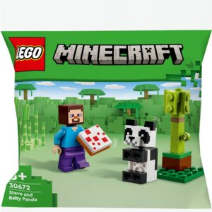 LEGO Minecraft-set: Steve met pandabeer en taart in een groene omgeving, bouwplezier voor kinderen.