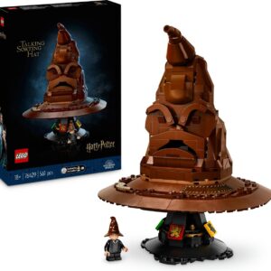 LEGO pratende Sorteerhoed set, bestaande uit 561 stukjes, met mini-figuur en doosafbeelding, Harry Potter thema.