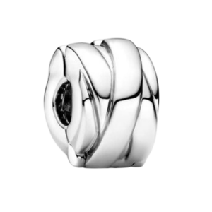 Zilveren kralenbedel met vlechtpatroon voor armband, glanzend en stijlvol; perfect voor sieradendecor.