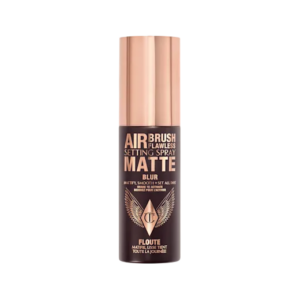 Matte airbrush setting spray met gouden dop, voor langdurige make-up fixatie.