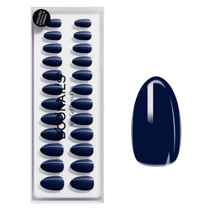 Donkerblauwe press-on nagels in doosje, 24 stuks, voor snelle en stijlvolle manicure thuis.