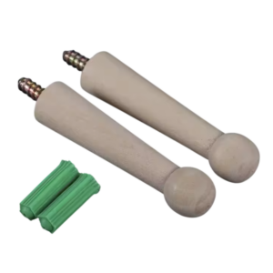 Houten meubelpoten met schroeven en groene pluggen voor montage, ideaal voor tafels en kasten.