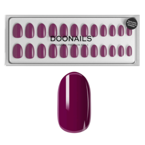 Alternatieve tekst: Doonails herbruikbare druknagels in dieproze tint, ideaal voor een snelle manicure.