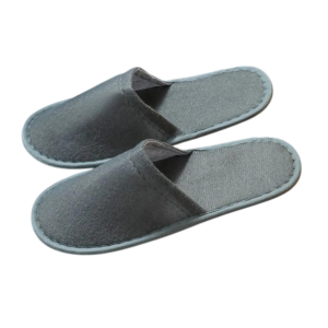 Grijze pantoffels met open teen, comfortabel en geschikt voor thuisgebruik. Perfect voor dagelijks comfort en ontspanning.