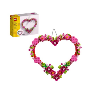 Kleurrijke LEGO hartdecoratie met bloemen, ideaal voor creatieve hobbyisten. Inclusief doos met 254 bouwstenen.