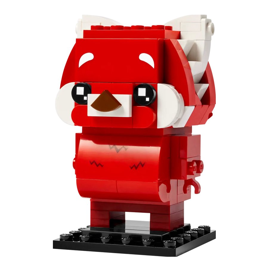 Alt-tekst: Schattige rode panda gebouwd van lego-blokjes, met grote ogen en een schattige neus, perfect voor verzamelaars.