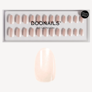 Set zachte gel nagels van DOONA'ILS, ideaal voor een snelle en stijlvolle manicure.