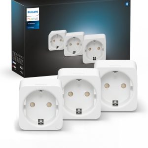 Philips Hue slimme stekkers, set van drie voor draadloze bediening van apparaten via Bluetooth.